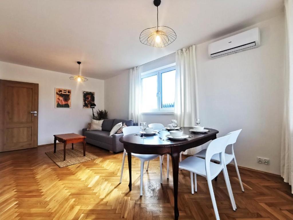 Wroc'Love Haukego Bosaka Check-In 24H Wrocław Buitenkant foto
