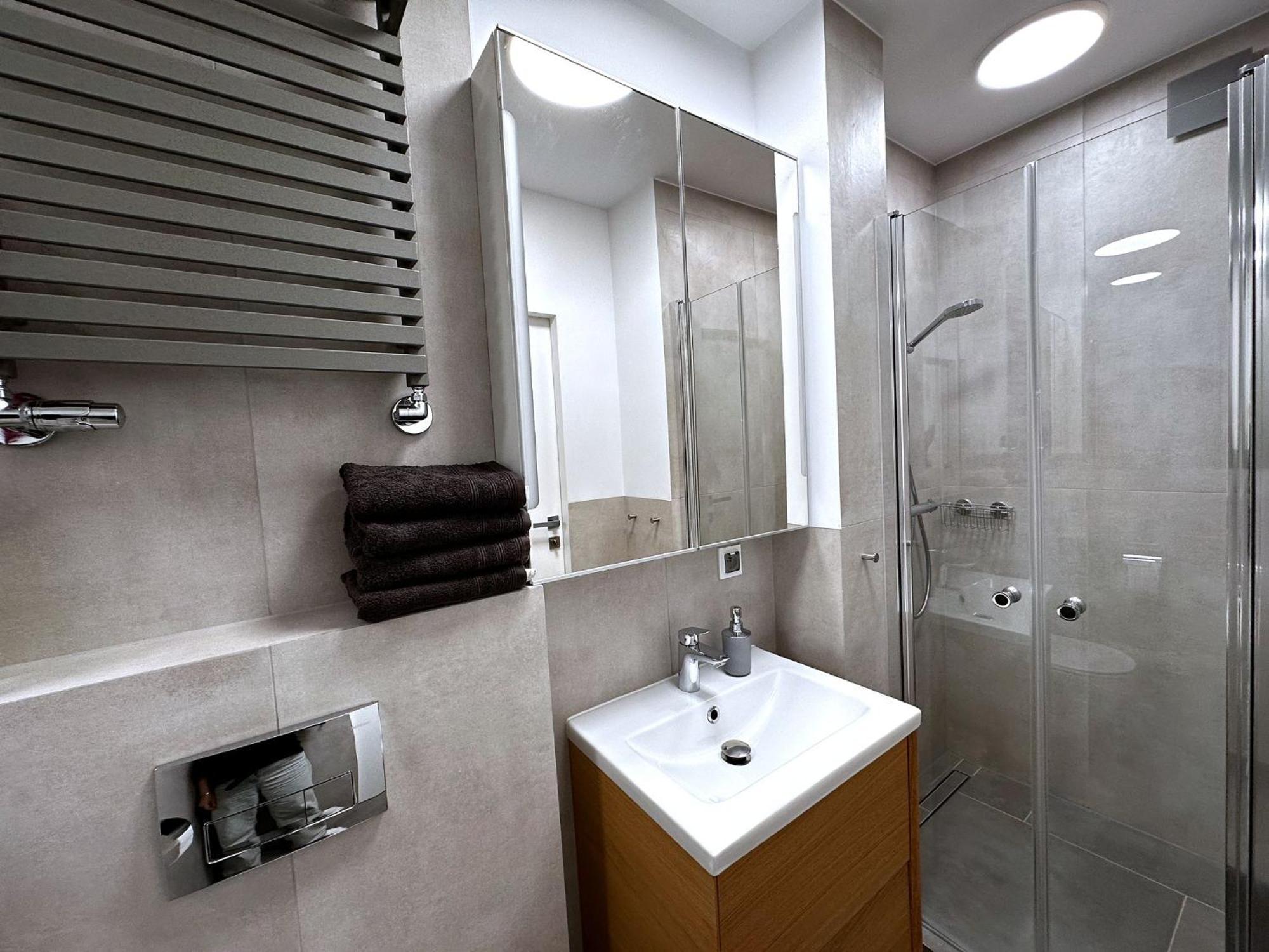 Wroc'Love Haukego Bosaka Check-In 24H Wrocław Buitenkant foto